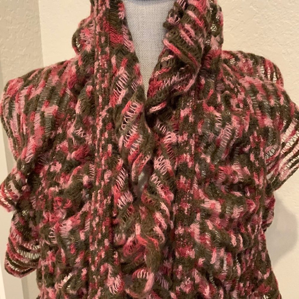Cejon Scarf  - Picture 2 of 7